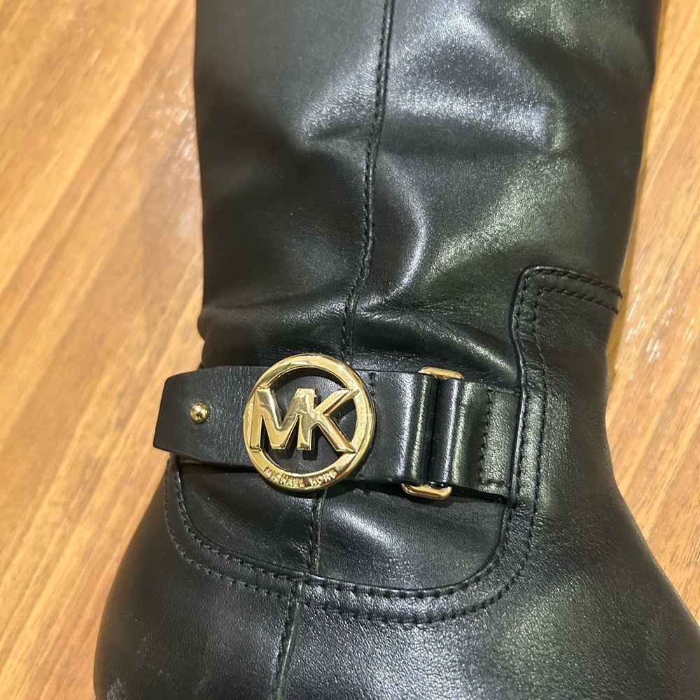 Michael Kors Black Hartland Boots: Women’s Size 5. With Gold Detail - Picture 4 of 14
